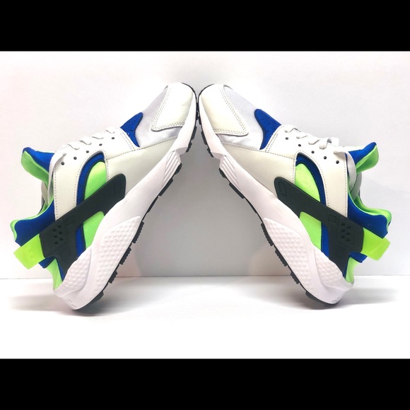 Nike Air Huarache ‘Scream Green’ 2021 - Picture 7 of 9